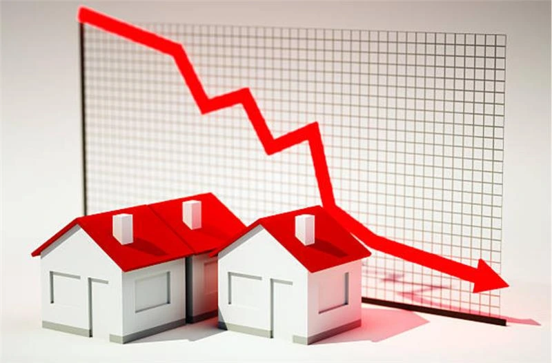 UK Housing Market Decline