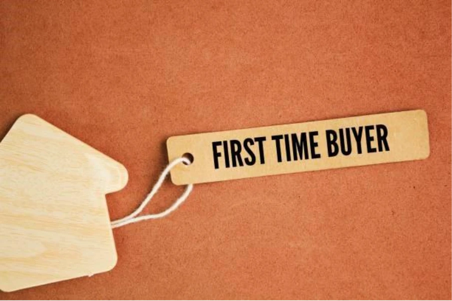 First-time buyer home purchase tag illustrating 100% mortgage options in the UK