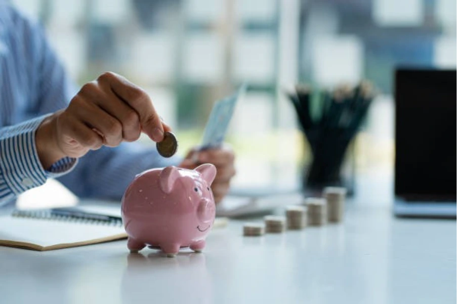 saving for 5% deposit UK